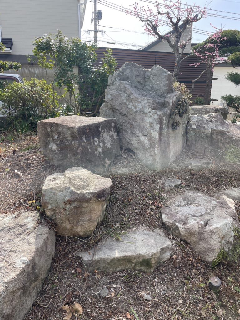 庭石撤去前画像
